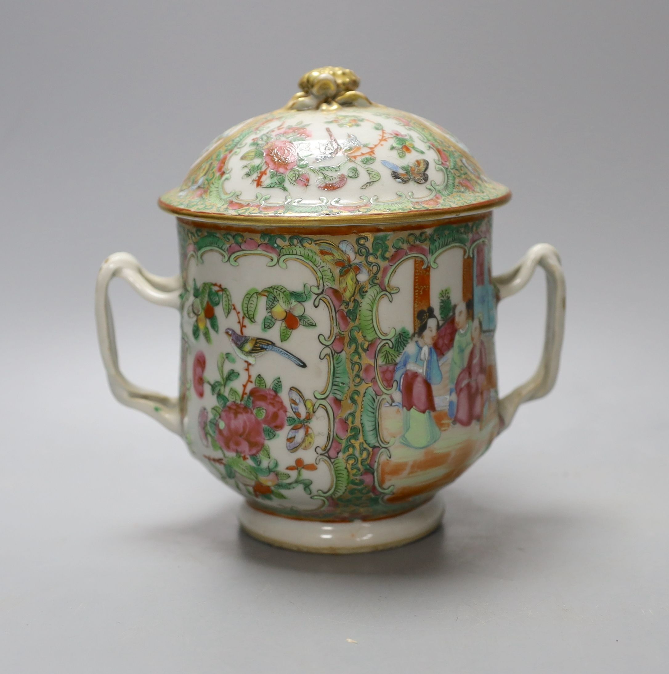 A 19th century Chinese famille rose porcelain cup and cover, 15cm